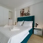 Afrodita Infinity Pool&spa Mamaia Nord شقة