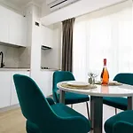 Afrodita Infinity Pool&spa Mamaia Nord شقة