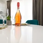 Afrodita Infinity Pool&spa Mamaia Nord