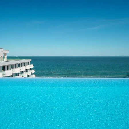 Afrodita Infinity Pool&spa Mamaia Nord *